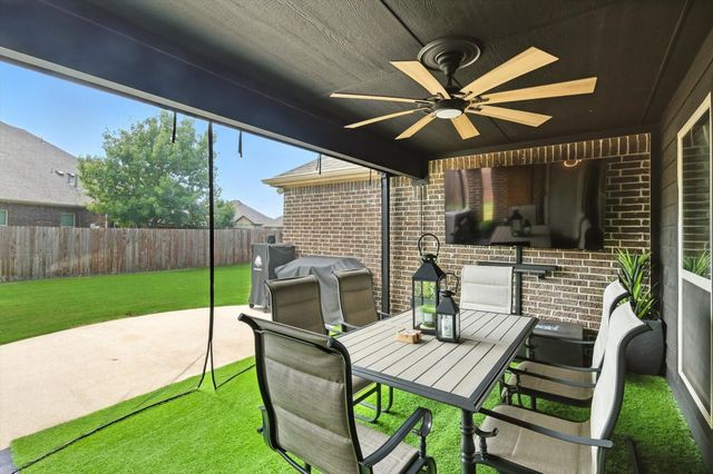 337 Pecos Drive, Burleson, TX 76028