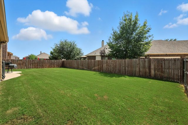 337 Pecos Drive, Burleson, TX 76028