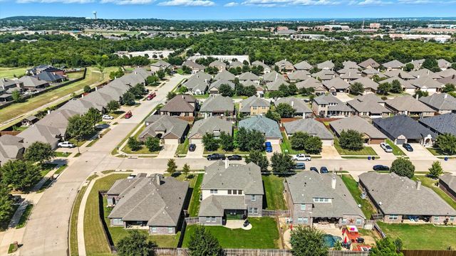 337 Pecos Drive, Burleson, TX 76028