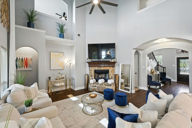 337 Pecos Drive, Burleson, TX 76028