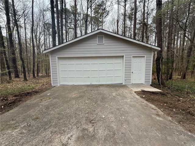 185 Melanie Lane, Fayetteville, GA 30214