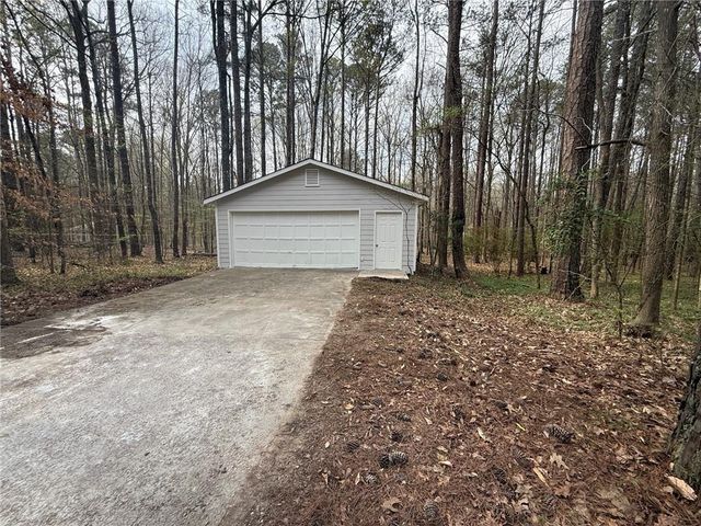 185 Melanie Lane, Fayetteville, GA 30214