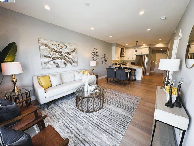 520 El Camino Real 201, San Carlos, CA 94070