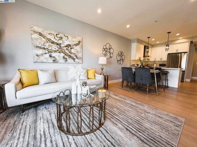 520 El Camino Real 201, San Carlos, CA 94070