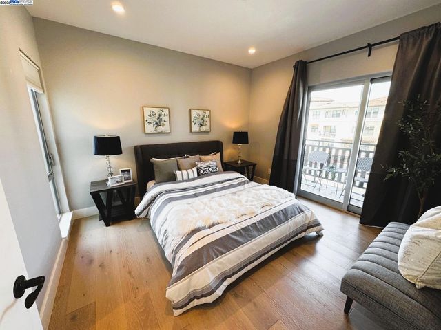 520 El Camino Real 201, San Carlos, CA 94070