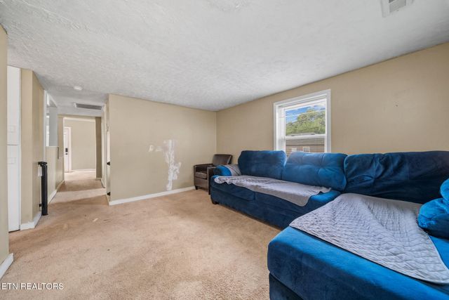 5028 Mcintyre Rd, Knoxville, TN 37914