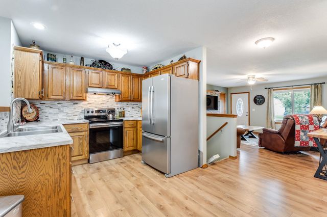 113 N Queen Ave, Maize, KS 67101