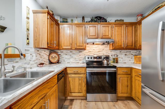 113 N Queen Ave, Maize, KS 67101