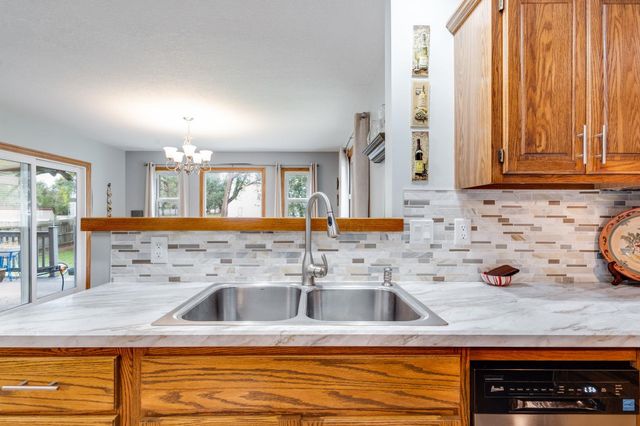 113 N Queen Ave, Maize, KS 67101