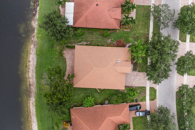 6752 OSAGE Circle, Greenacres, FL 33413