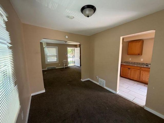 8878 Evergreen Avenue, Detroit, MI 48228