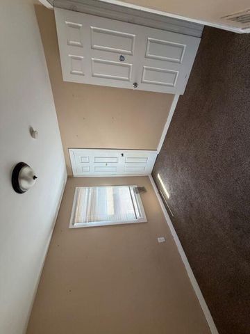 8878 Evergreen Avenue, Detroit, MI 48228