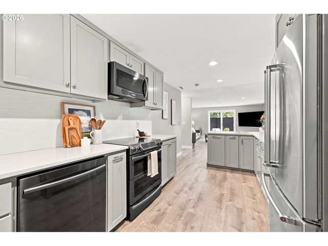 13410 Nw INDIAN SPRING Dr, Vancouver, WA 98685