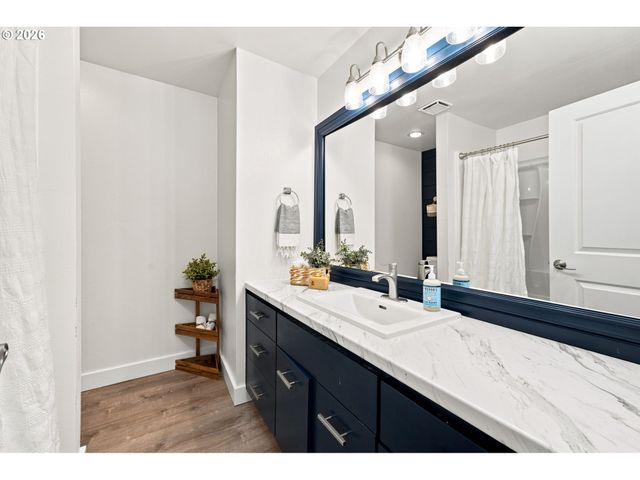 13410 Nw INDIAN SPRING Dr, Vancouver, WA 98685
