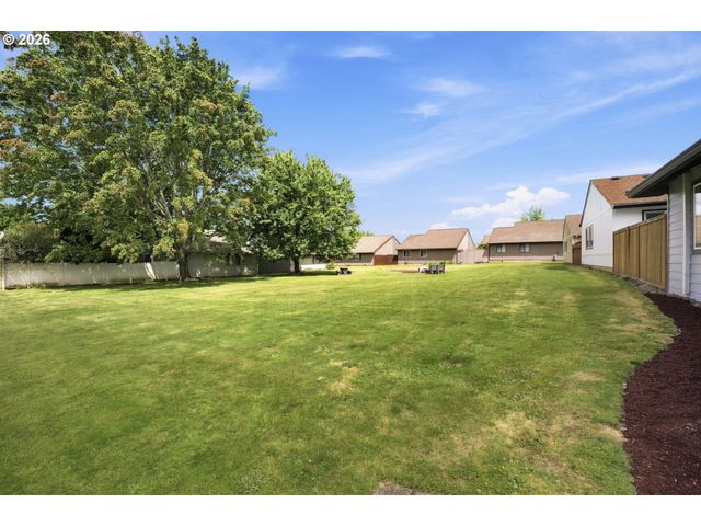 13410 Nw INDIAN SPRING Dr, Vancouver, WA 98685
