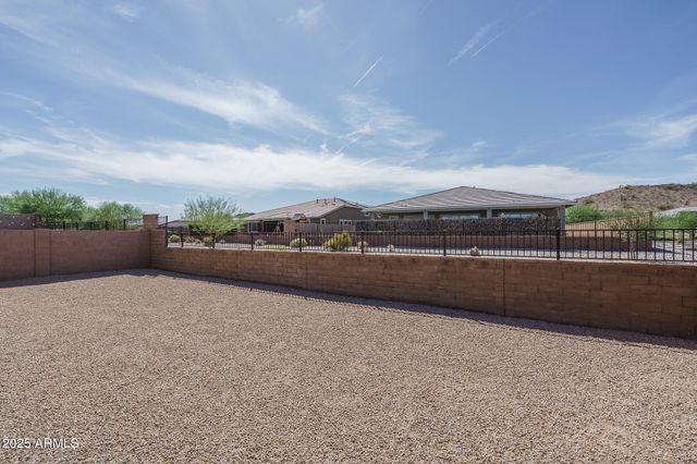 16527 W VALENCIA Drive, Goodyear, AZ 85338