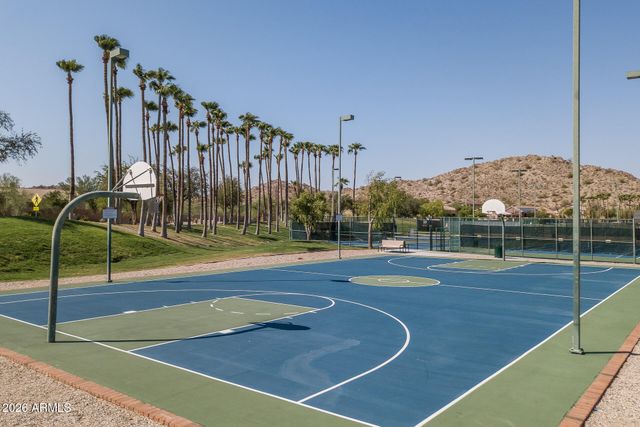 16527 W VALENCIA Drive, Goodyear, AZ 85338