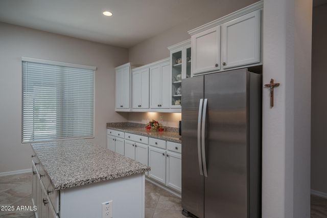 16527 W VALENCIA Drive, Goodyear, AZ 85338