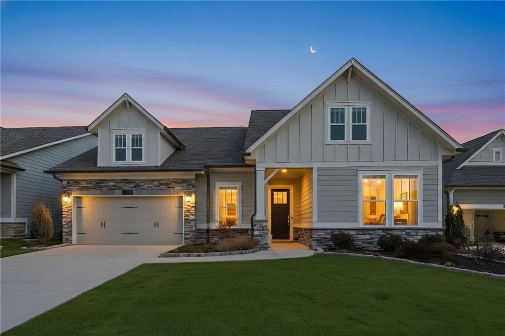 6975 Scenic Overlook Trace, Flowery Branch, GA 30542