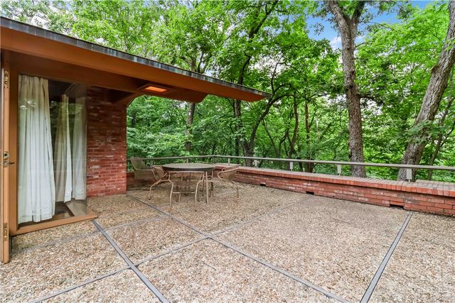 951 N Pembroke Road, Fayetteville, AR 72701