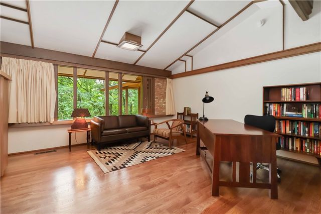 951 N Pembroke Road, Fayetteville, AR 72701