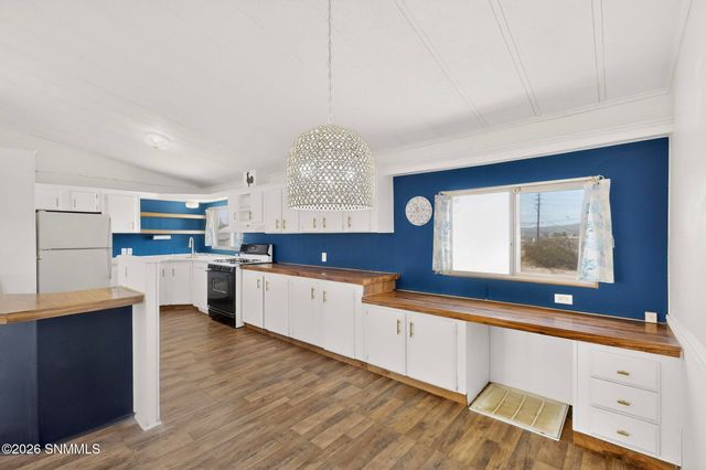 4111 Elks Drive, Las Cruces, NM 88005