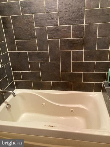 4204 HATTON CT, Alexandria, VA 22311