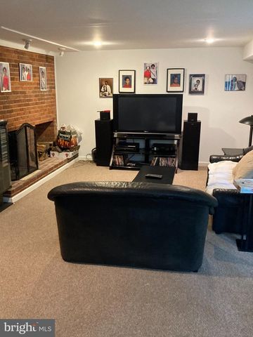 4204 HATTON CT, Alexandria, VA 22311