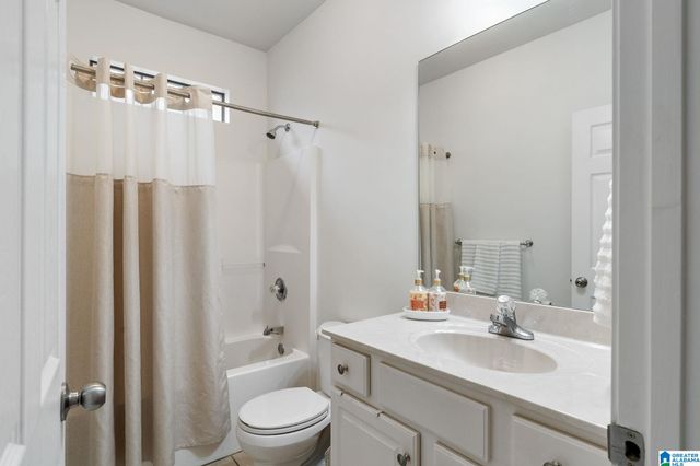 22 FOREST RIDGE CIRCLE, Chelsea, AL 35043