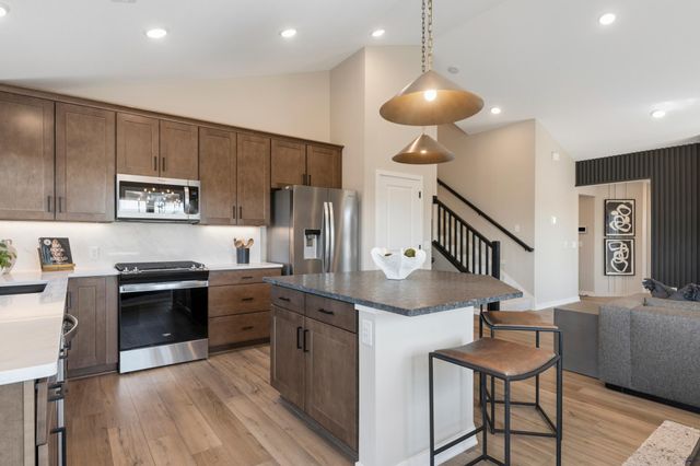 4107 Ramsay Way, Waconia, MN 55387