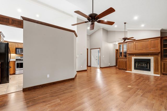 2 Guindola Circle, Hot Springs Village, AR 71909