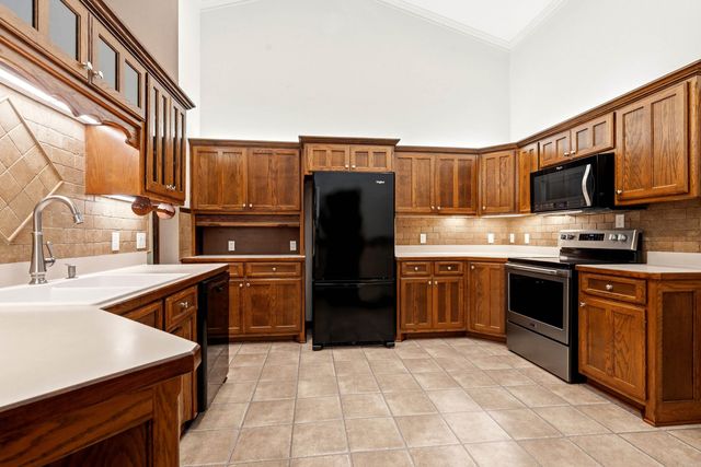 2 Guindola Circle, Hot Springs Village, AR 71909