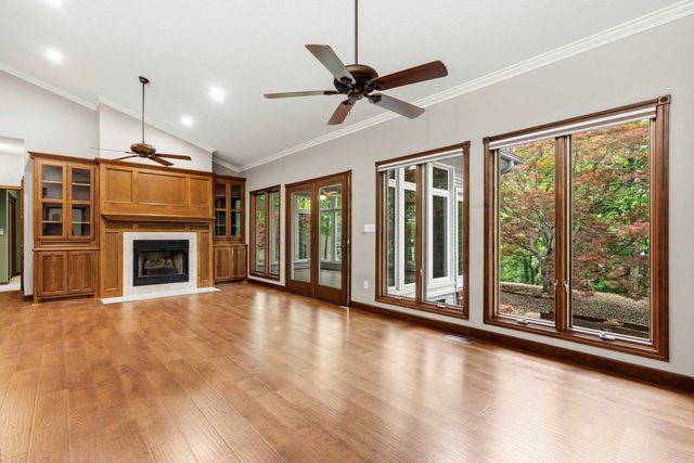 2 Guindola Circle, Hot Springs Village, AR 71909