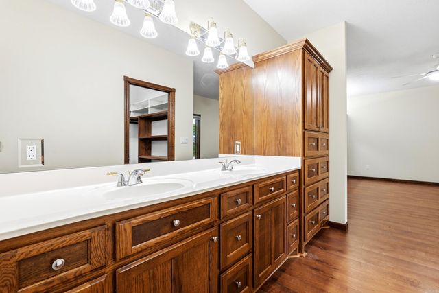2 Guindola Circle, Hot Springs Village, AR 71909