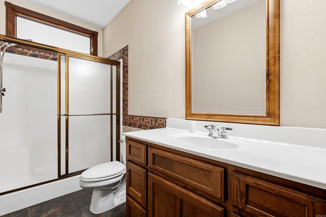 2 Guindola Circle, Hot Springs Village, AR 71909