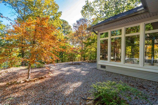 2 Guindola Circle, Hot Springs Village, AR 71909