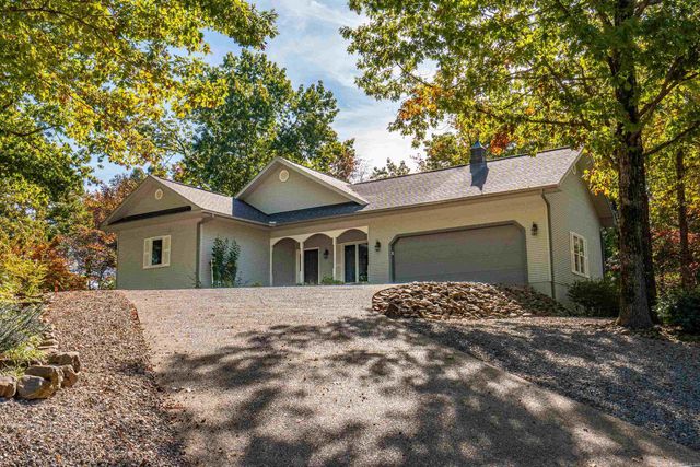 2 Guindola Circle, Hot Springs Village, AR 71909
