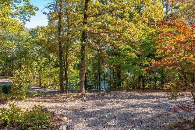 2 Guindola Circle, Hot Springs Village, AR 71909