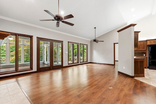 2 Guindola Circle, Hot Springs Village, AR 71909