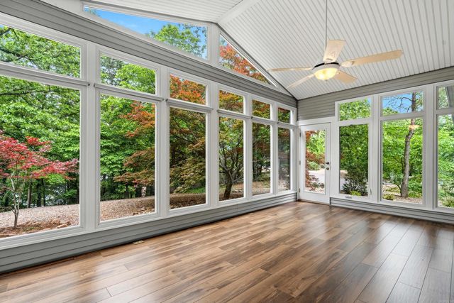 2 Guindola Circle, Hot Springs Village, AR 71909