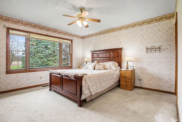 3900 N 400 W, Shipshewana, IN 46565