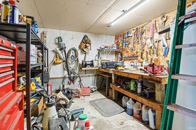 3900 N 400 W, Shipshewana, IN 46565