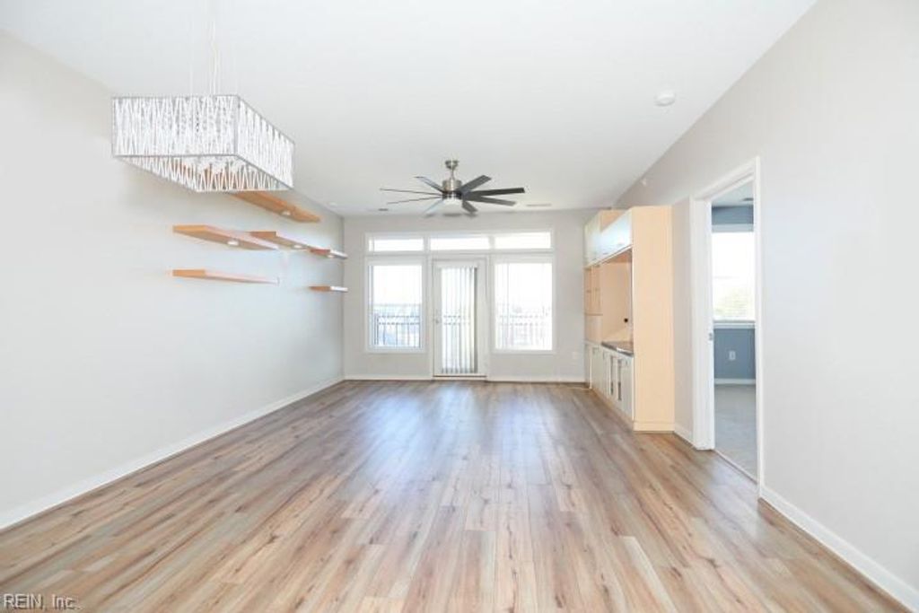388 Boush St Unit 411, Norfolk, VA 23510
