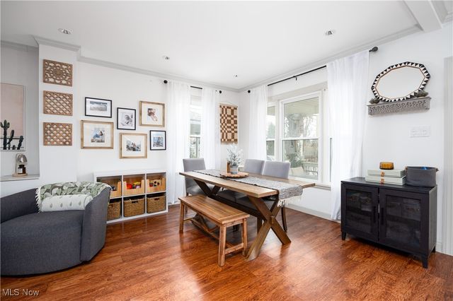 1328 Bonnieview Avenue, Lakewood, OH 44107