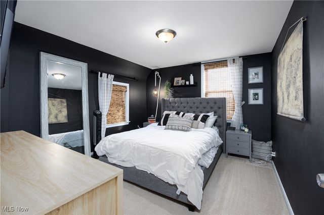 1328 Bonnieview Avenue, Lakewood, OH 44107