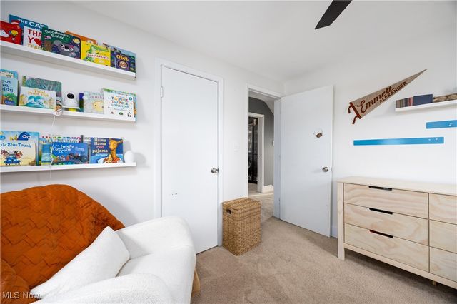 1328 Bonnieview Avenue, Lakewood, OH 44107