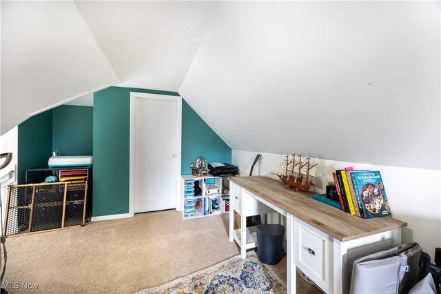 1328 Bonnieview Avenue, Lakewood, OH 44107