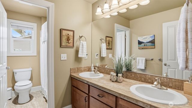 23770 SE 243rd Street, Maple Valley, WA 98038
