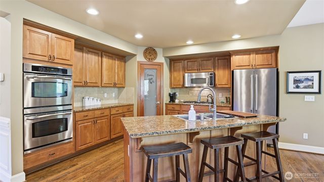 23770 SE 243rd Street, Maple Valley, WA 98038