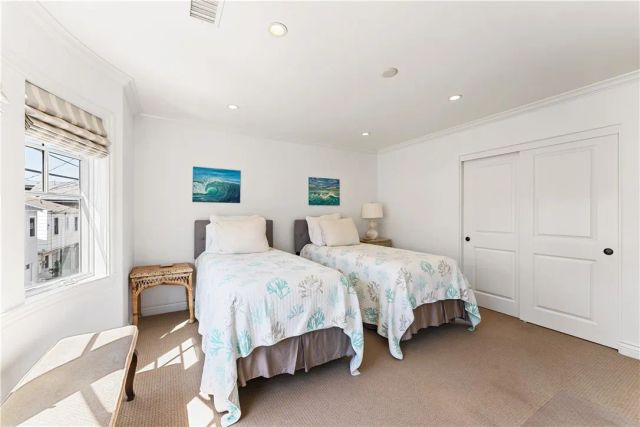 115 Topaz, Newport Beach, CA 92662